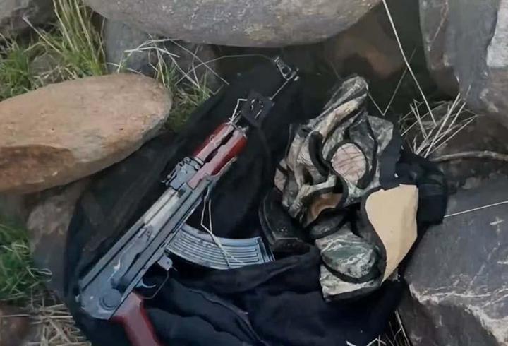 Şanlıurfa'da taşların altından cephane çıktı