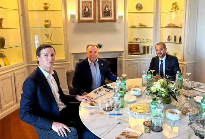 Türkiye'nin bölgesel etkinliğini azaltmak için "altıgen ittifak" kuruyoruz diyen İsrail Başbakanı, bu amaçla Hindistan Başbakanı Modi'yi ağırladı. Ziyarette iki ülke yeni bir askerî iş birliği mesajı verdi.1