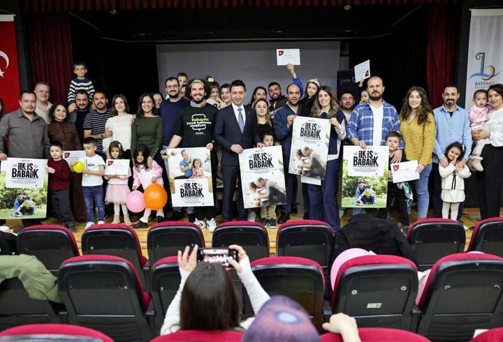 İzmirli babalar 'yeni nesil babalığı' öğreniyor