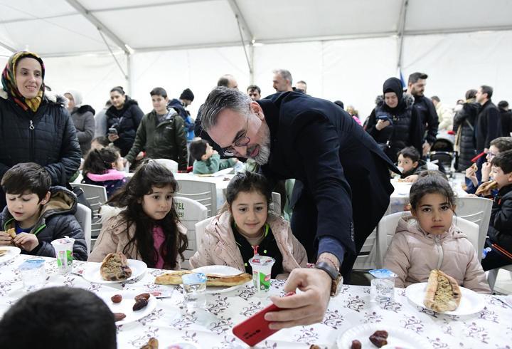 Kestel’de çocuklar tekne orucunu birlikte açtı