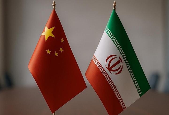 Ankete göre, ABD'lilerin yüzde 47'si Washington'ın İran'a saldırıları durdurması gerektiğini, yüzde 51'i de ABD'nin askeri eylemlerinin ülkenin uzun vadeli güvenliğine katkı sağlamayacağını düşünüyor.

1