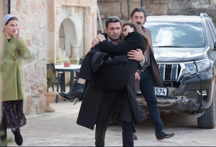 Kübra Ünlü yazdı! Uzak Şehir’de hikaye yeniden yazılıyor!