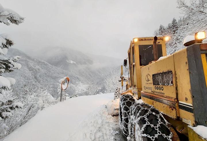 2 ilde 41 yerleşim yeri ulaşıma kapandı!