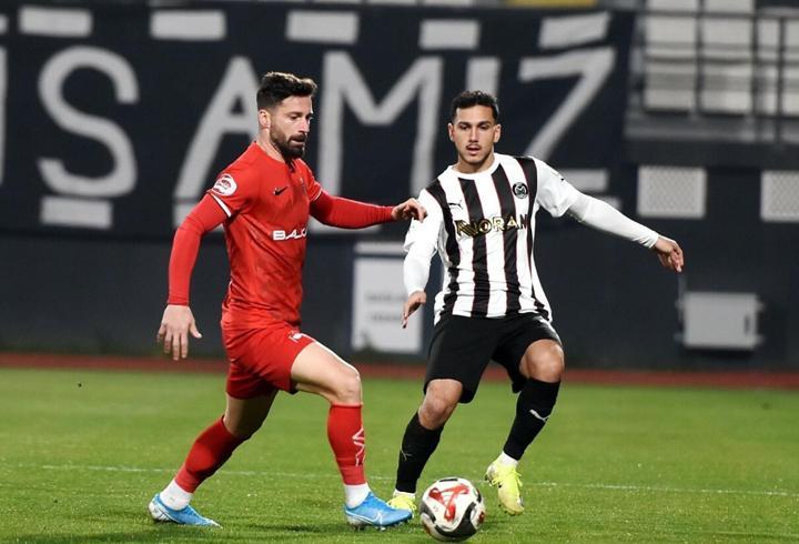 Manisa FK'da seri bitti