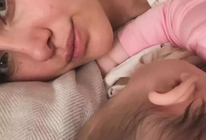 İrem Helvacıoğlu’ndan kızı Sora ile duygusal paylaşım: “İyi ki beni seçtin”