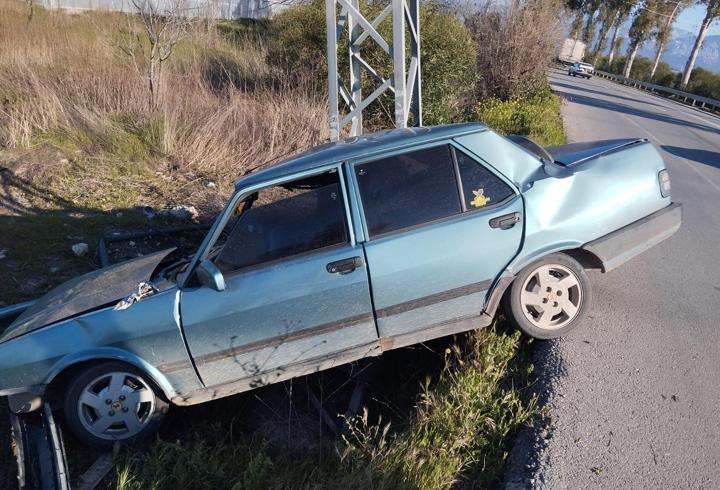 Otomobil şarampole düştü, sürücü yaralandı