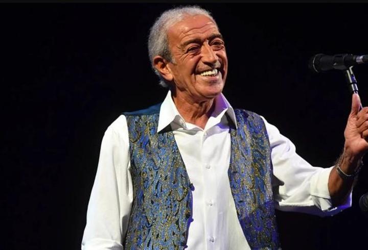 Edip Akbayram Sevenleri Kabri Başında Andı