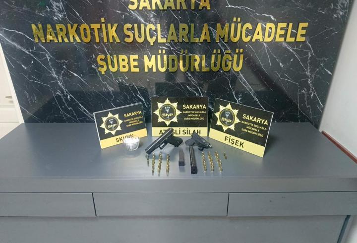 Sakarya'da uyuşturucu operasyonu; 2 tutuklama