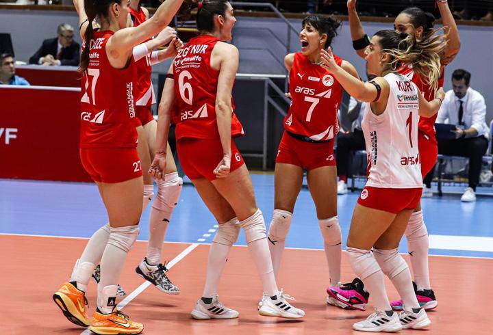 Aras Kargo, lider Vakıfbank'a konuk olacak
