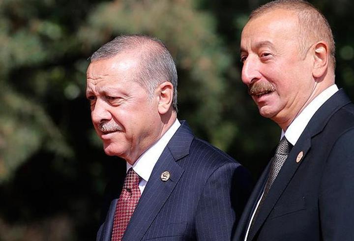 İstanbul’da silah ticaretine yönelik düzenlenen operasyonda 1 şüpheli yakalandı. Şüphelinin aracında ve evinde yapılan aramalarda 50 tabanca ve 50 şarjör ele geçirildi.3