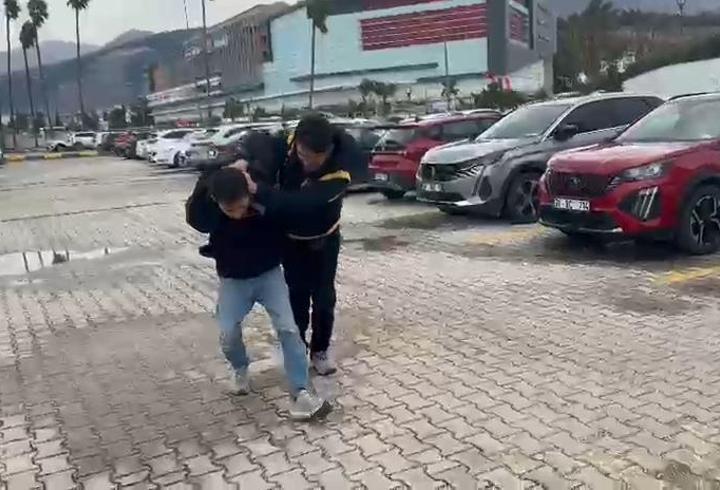 4 ay gizli çekim yapmış: Tuvalet sapığı tutuklandı!