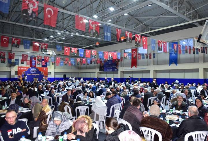 Büyükşehir’in iftar sofrası Harmancık’ta kuruldu