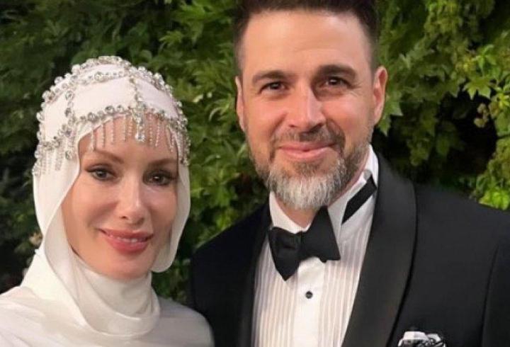 Reshad Strik Eşi Gamze Özçelik'le Nasıl Tanıştıklarını İlk Kez Anlattı: "Yardımseverliği ve Ruhuna Aşık Oldum"