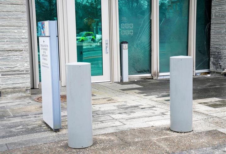 ABD ve İsrail’in İran’a saldırılarıyla başlayan savaşta gerilim günden güne yükseliyor. ABD Merkez Kuvvetler Komutanlığı CENTCOM’dan bir açıklama geldi. Açıklamada ‘İran’daki sivilleri hayatı tehlikede’ ifadeleri kullanıldı. Detayları CNN TÜRK ABD Temsilcisi Yunus Paksoy aktardı.3