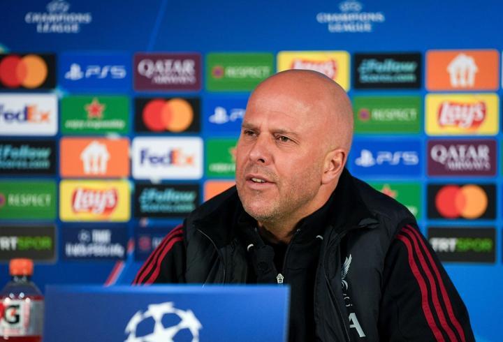 Arne Slot: Galatasaray'a, Okan Buruk'a büyük saygım var