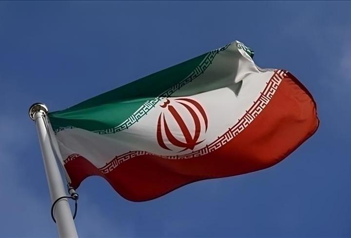 Tahran'da en az 460 ölü, 4 binden fazla yaralı