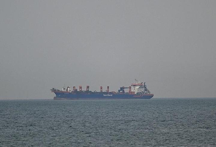 İran'dan ABD ve İsrail'e Hürmüz resti