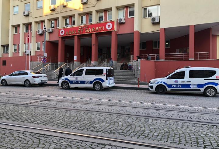 Duruşmada cinsel istismarla suçladığı kişiyi, adliye önünde öldürdü