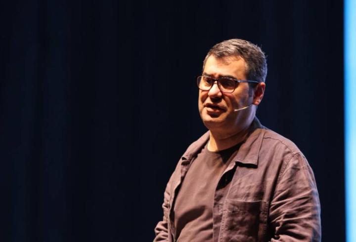 Adalet Bakanı Akın Gürlek, iş dünyasının yaşadığı sorunların farkında olduğunu belirterek, "10 yılı doldurmayan bir hakim, ticaret mahkemesi başkanı olmayacak." ifadelerini kullandı.

1