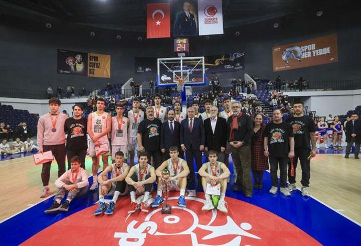 Dünya Etnospor Birliği Başkanı Bilal Erdoğan, Etnospor Festivali’nin bu yıl 21–24 Mayıs tarihleri arasında Atatürk Havalimanı’nda düzenleneceğini açıkladı.3