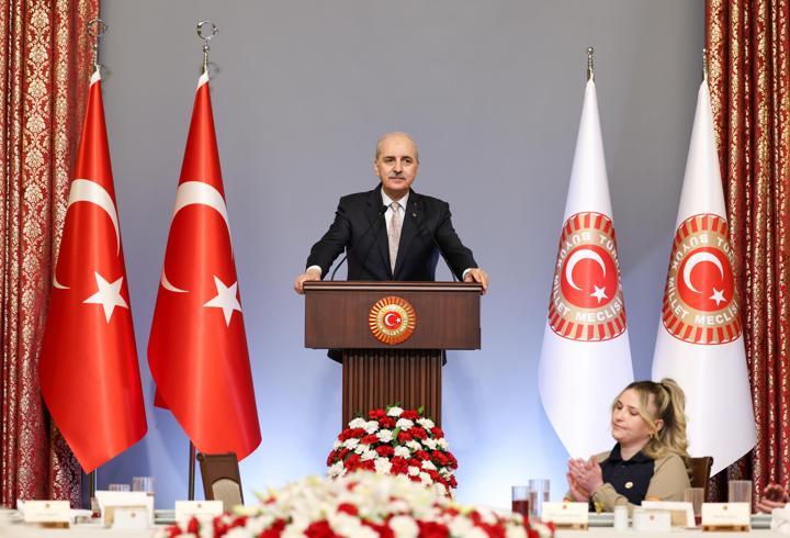 Kurtulmuş: Rapor, ülkemizin geleceği için fevkalade değerli bir çalışmadır