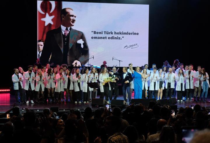 Yaşar’dan Tıp Bayramı’na anlamlı gece; "Müzik, Geleceğin Hekimleri İçin Yükseliyor"