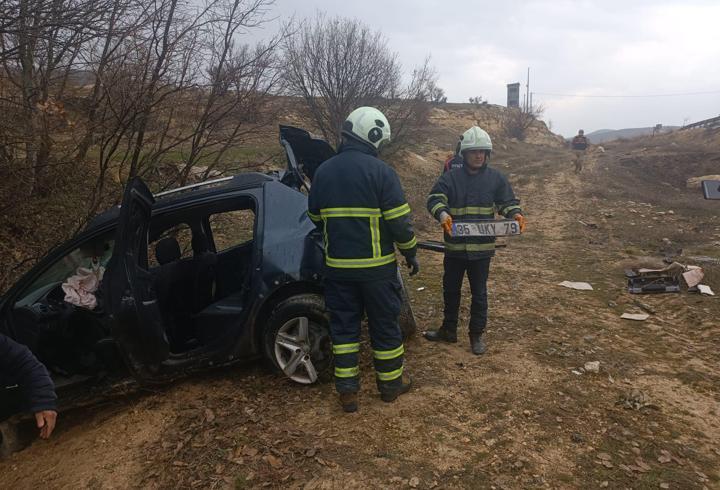Mardin'de otomobil şarampole devrildi: 5 yaralı