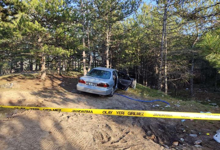 Ankara'da park halindeki otomobilde şüpheli ölüm