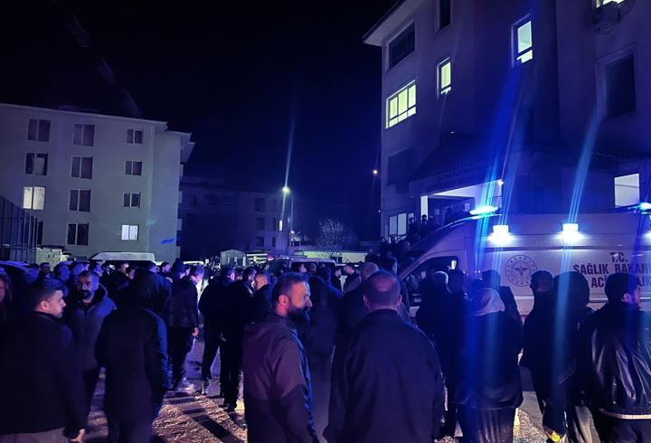 Şırnak’ta şarampole devrilen kamyonetin sürücüsü yaralandı