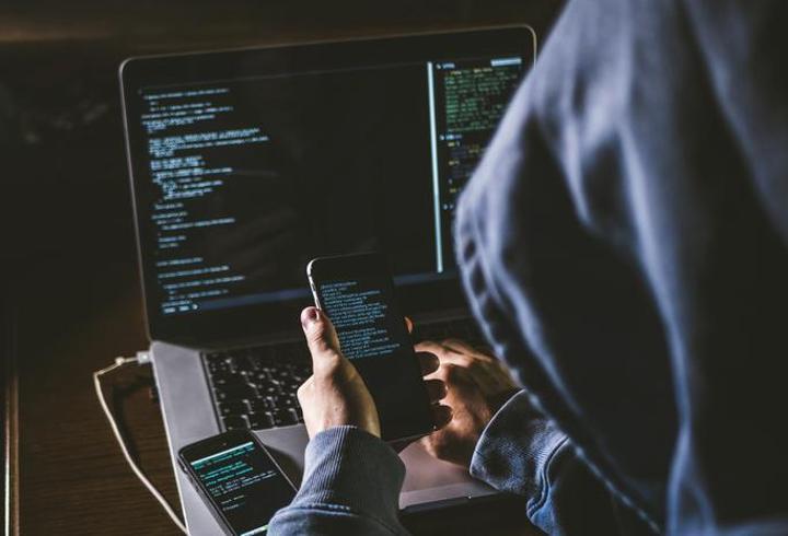 İsrail’de gizemli SMS alarmı! Binlerce telefon aynı anda titredi