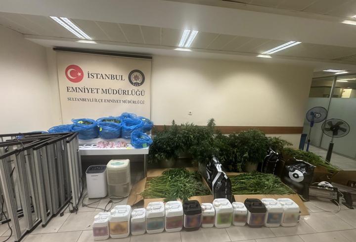 İstanbul- Sultanbeyli'de uyuşturucu ticareti yaptığı belirlenen 3 şüpheliden biri tutuklandı
