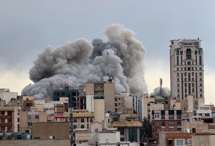 İran Kızılayı: ABD-İsrail saldırılarında 29 binden fazla sivil bina zarar gördü