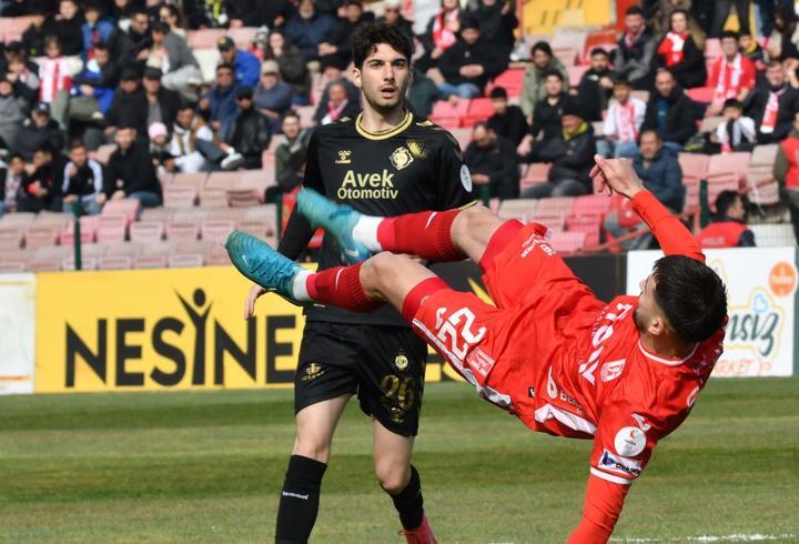 Altay ateşle oynuyor