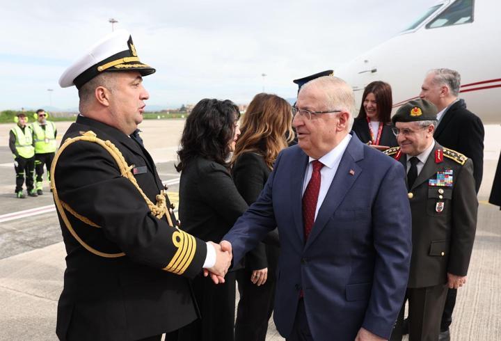 İstanbul 40. Ağır Ceza Mahkemesi, "İmamoğlu çıkar amaçlı suç örgütü"ne ilişkin davanın duruşmasında yargılama faaliyetlerinin usul kurallarına uygun biçimde devam ettirilebilmesi için gerekli tedbirlerin alınması amacıyla Bakırköy Cumhuriyet Başsavcılığına yazı yazdı.

3