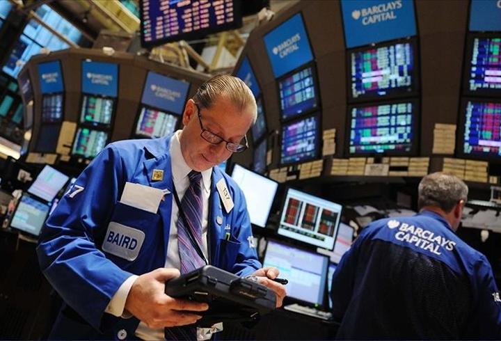 Küresel piyasalar yükselişte: Petrol geriledi, teknoloji hisseleri zirveye koştu