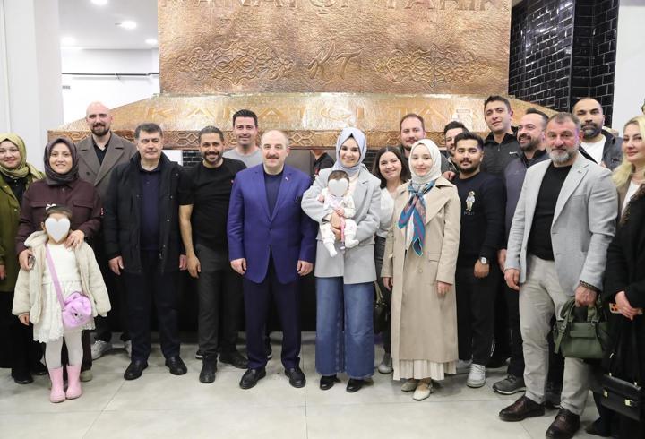 Antalya İl Jandarma Komutanlığı ekiplerince, 9-16 Mart tarihleri arasında il genelinde aranan şahıslara yönelik düzenlenen çalışmalarda 367 kişi yakalandı.1