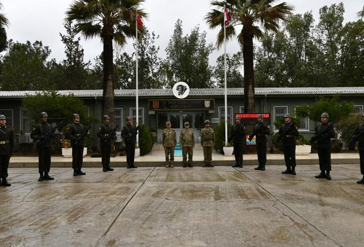 Kara Kuvvetleri Komutanı KKTC'de: Orgeneral Metin Tokel, KKTC'de birlikleri denetledi