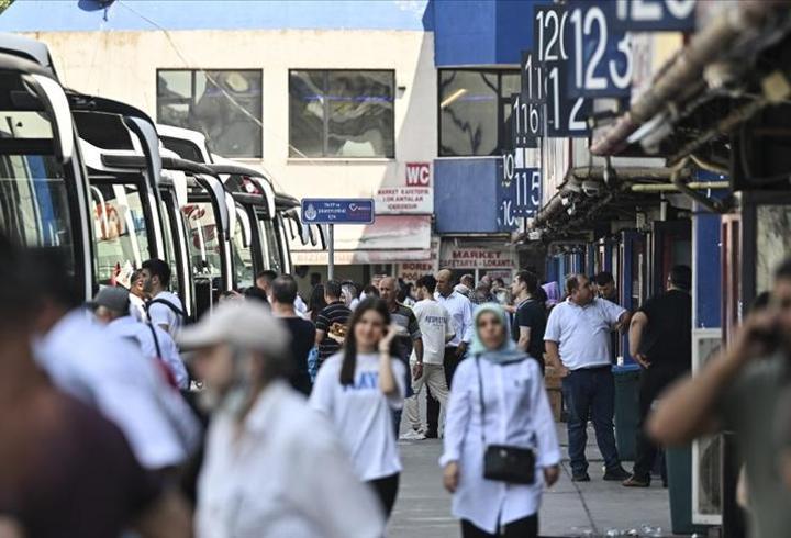 Bakan Uraloğlu duyurdu: Bayram yolculukları için ek sefer müjdesi