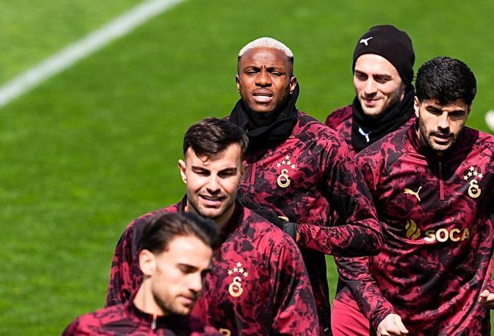 Fenerbahçe, Trendyol Süper Lig'in 27. haftasında sahasında Gaziantep FK ile mücadele edecek. beIN Sports 1, beIN Connect ve TOD ekranlarından naklen yayınlanacak bu müsabakanın canlı anlatımı burada. 1