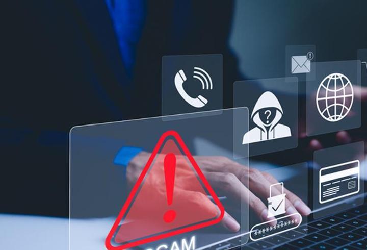 SON DAKİKA HABERLERİ… Milli Savunma Bakanlığı, haftalık basın toplantısını İncirlik Üssü’nde gerçekleştirdi. CNN Türk de İncirlik’te bulunurken, Milli Savunma Bakanlığı (MSB) Basın ve Halkla İlişkiler Müşaviri ve Bakanlık Sözcüsü Tuğamiral Zeki Aktürk, "Hava sahamızın ve vatandaşlarımızın güvenliğini sağlamak amacıyla milli düzeyde alınan tedbirlerin yanı sıra, Adana'da konuşlu mevcut İspanya Patriot sistemine ilave olarak Ramstein/Almanya'daki Müttefik Hava Komutanlığı tarafından görevlendirile