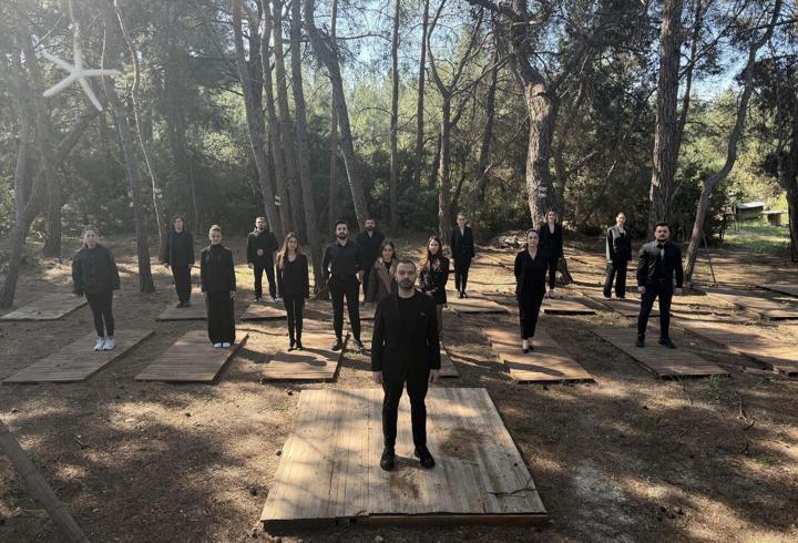 İzmirli öğretmenlerden Çanakkale Zaferi'nin 111'inci yılına özel şarkı