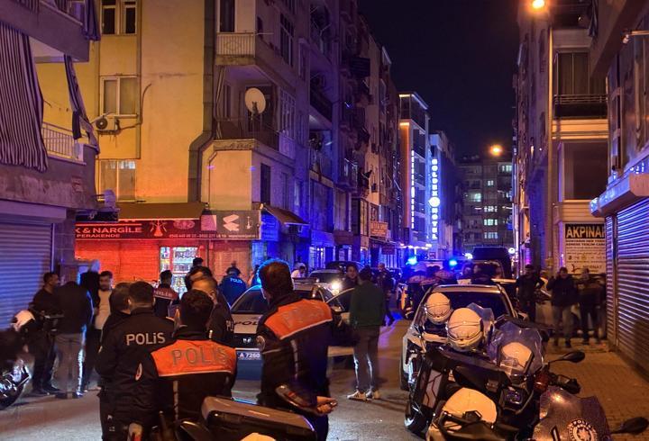 Tartıştıkları 2 komşuyu tüfekle yaraladılar