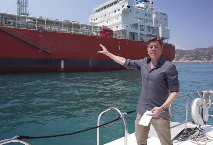 İran, Hürmüz Boğazı'nda çok sayıda gemiyi vurdu: Petrol tankerleri neden hedefte?