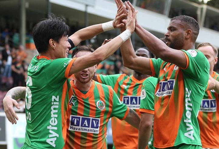 Alanyaspor’dan Kocaelispor’a farklı tarife