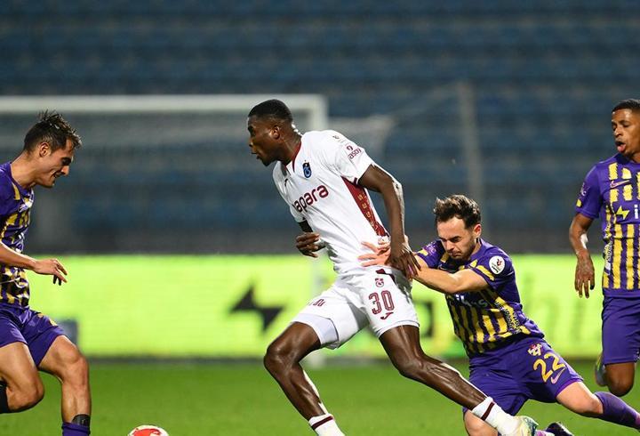Trabzonspor’a Eyüpspor deplasmanında tek gol yetti