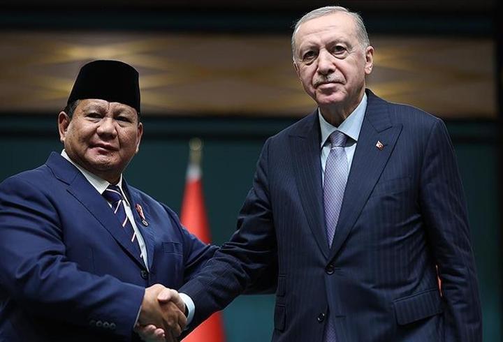 Cumhurbaşkanı Erdoğan, Endonezya Cumhurbaşkanı Subianto ile görüştü