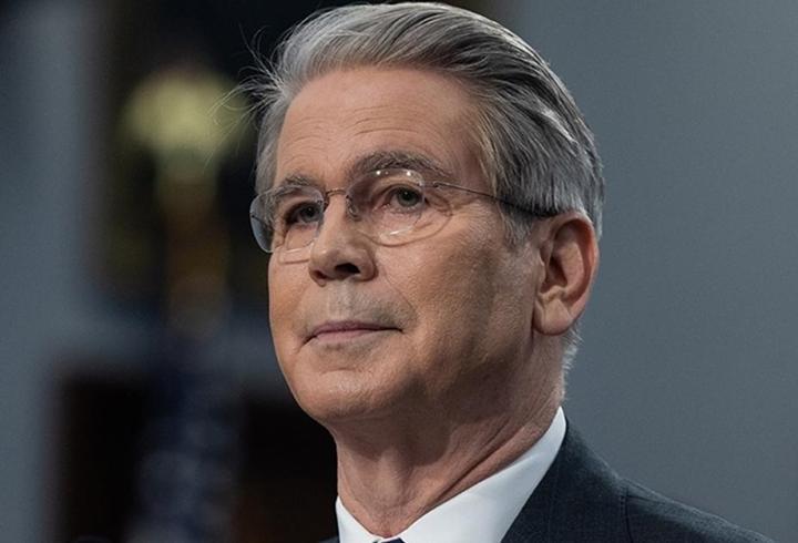 Üç haftayı dolduran ABD-İsrail-İran savaşı Orta Doğu’da dengeleri sarsarken sahadaki gelişmeler çatışmanın yönüne dair yeni soru işaretleri doğurdu. Suikast stratejisinin sonuçları, İran’ın geri adım atıp atmayacağı ve ABD’nin kara harekâtı ihtimali savaşın seyrini belirleyecek üç temel soruyu gündeme taşıyor.5