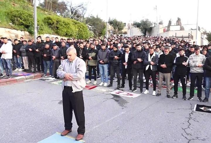 Mescid-i Aksa bayramda kapalı | İsrail polisi Filistinlilere müdahale ediyor!