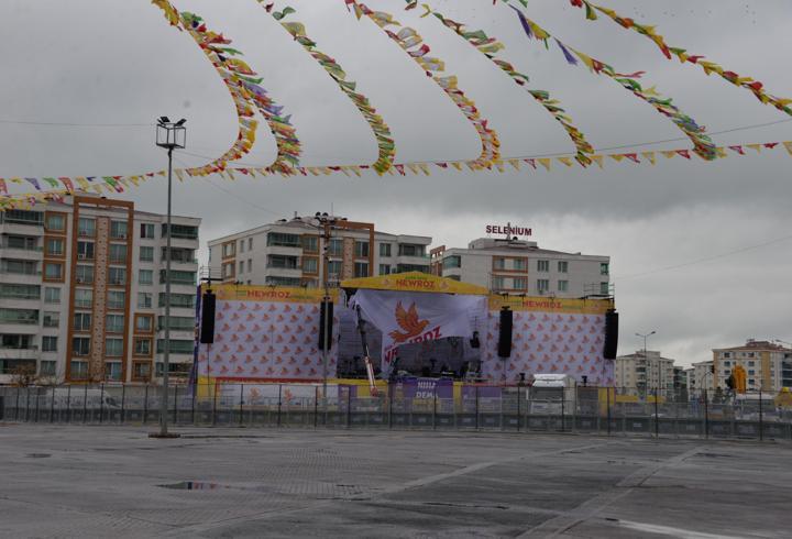 Diyarbakır'da nevruz ateşi için 5 ton odun yakılacak