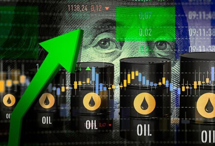 Fitch'ten Hürmüz Boğazı uyarısı: Petrol fiyatları 120 doları görebilir